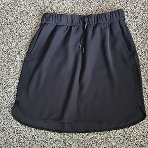 Lululemon Athletica Black Skirt with Drawstring Size 12